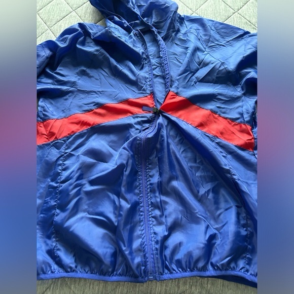Michelob Ultra Windbreaker - Picture 11 of 11